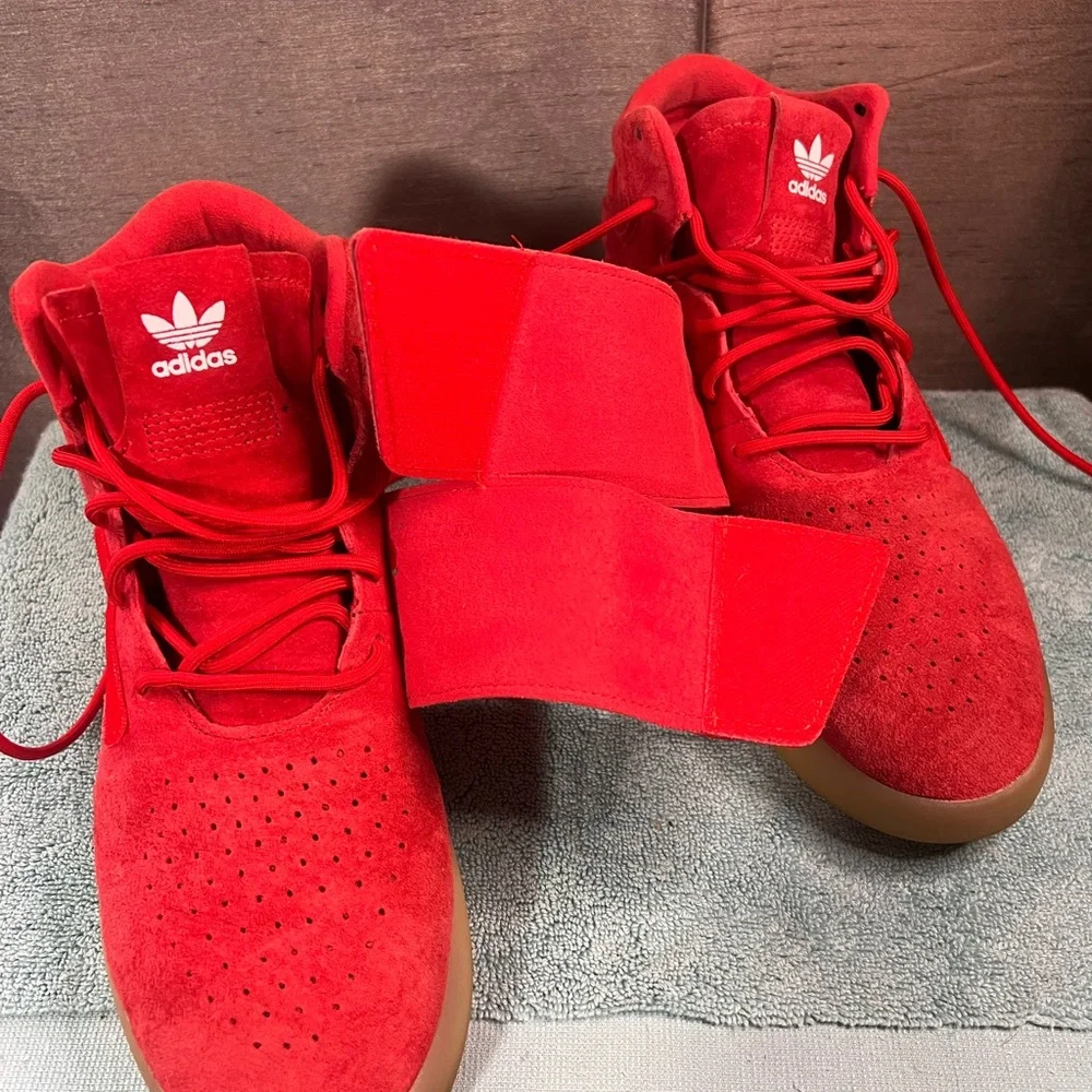 Adidas RED SUADE Tubulars Invader Strap with gum/translucent bottom Size 8.5